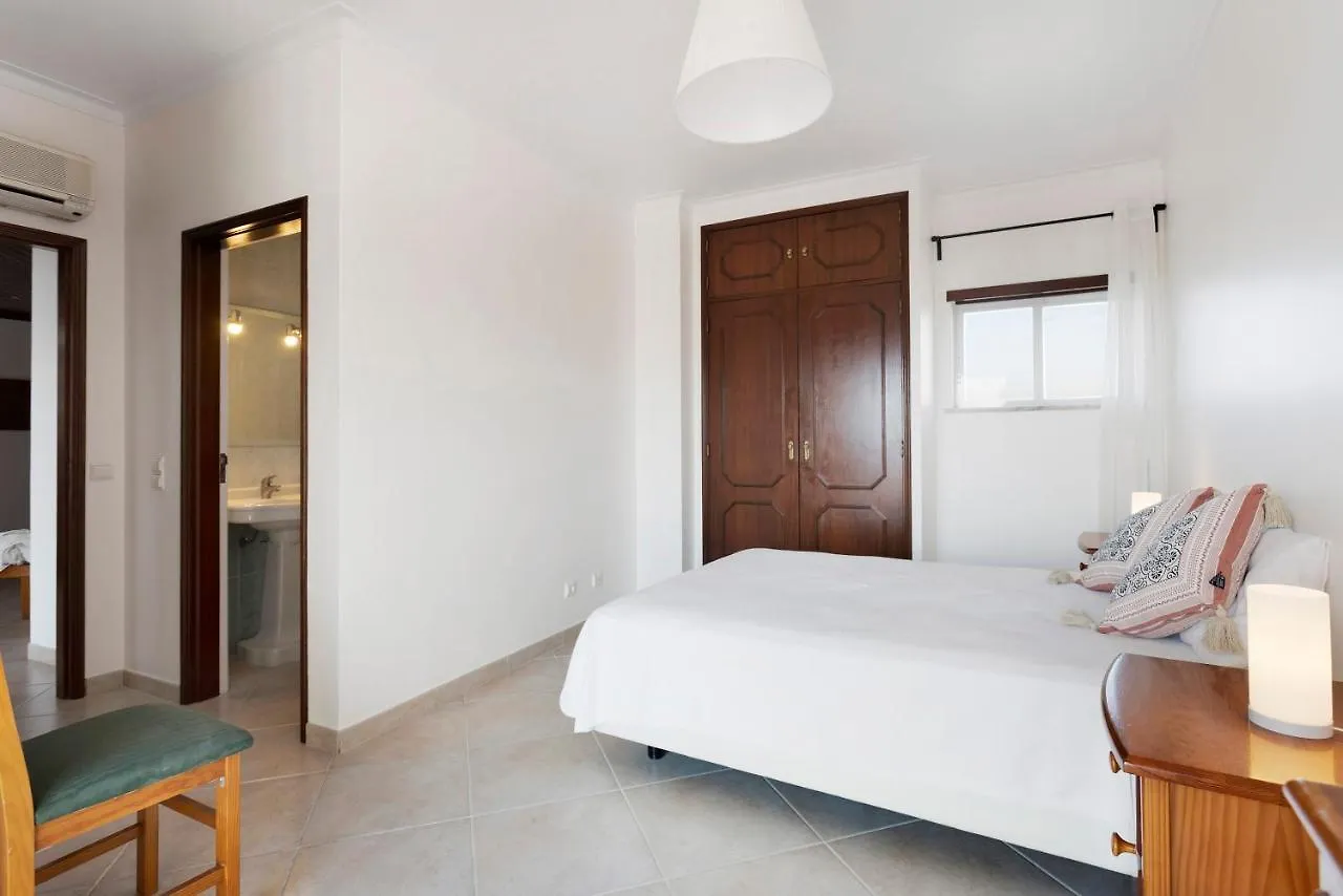 Cantinho Da Sara IV 0*, Portimao