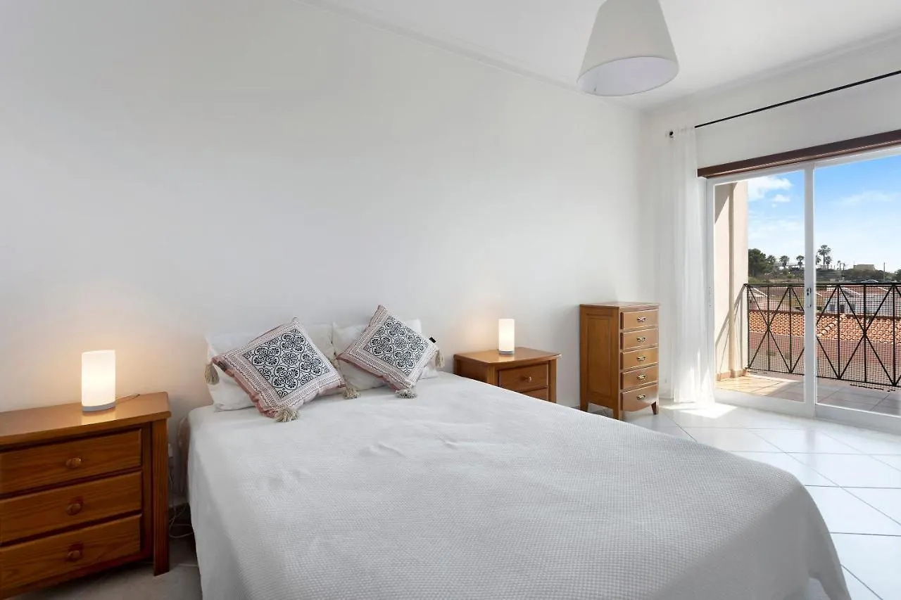 Cantinho Da Sara IV Apartment